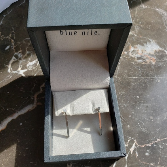 Blue Nile Jewelry - Blue Nile 950 Platinum Bar Drop Earrings Blue Nile Jewelry - Blue Nile 950 Platinum Bar Drop Earrings